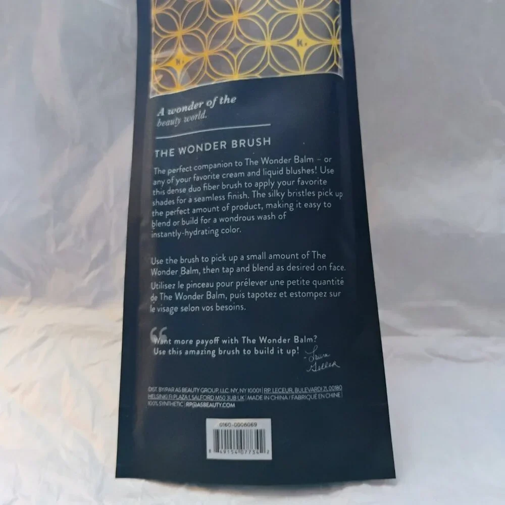 Laura Geller nwt sealed